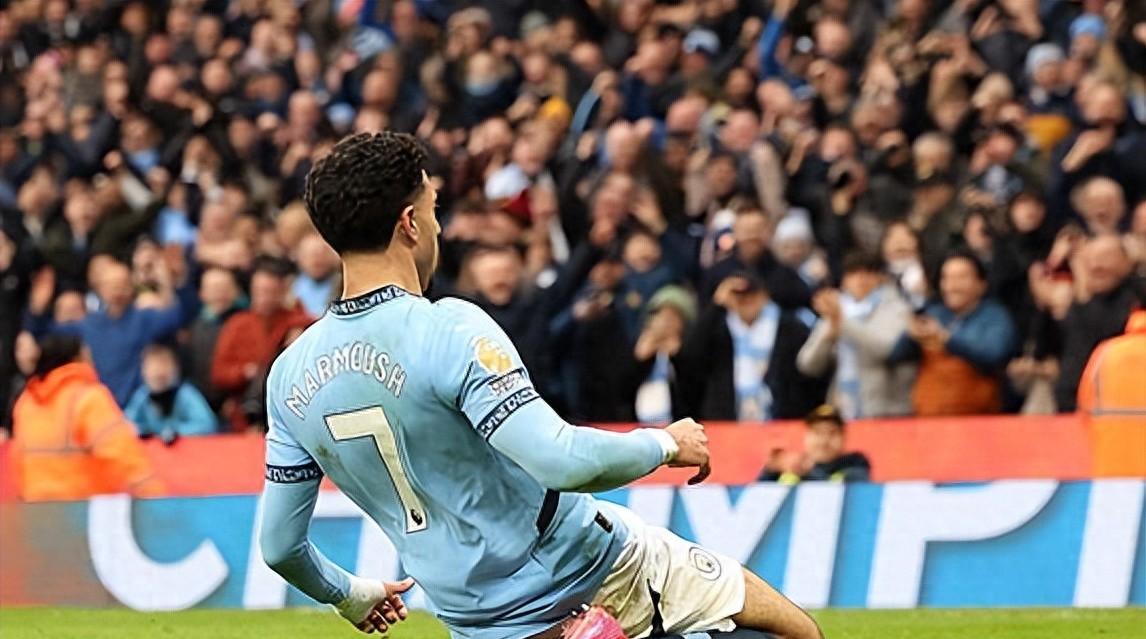 曼城训练开放日，今晚临场应变引欢呼，NBA季后赛在即，球探报告显示潜力