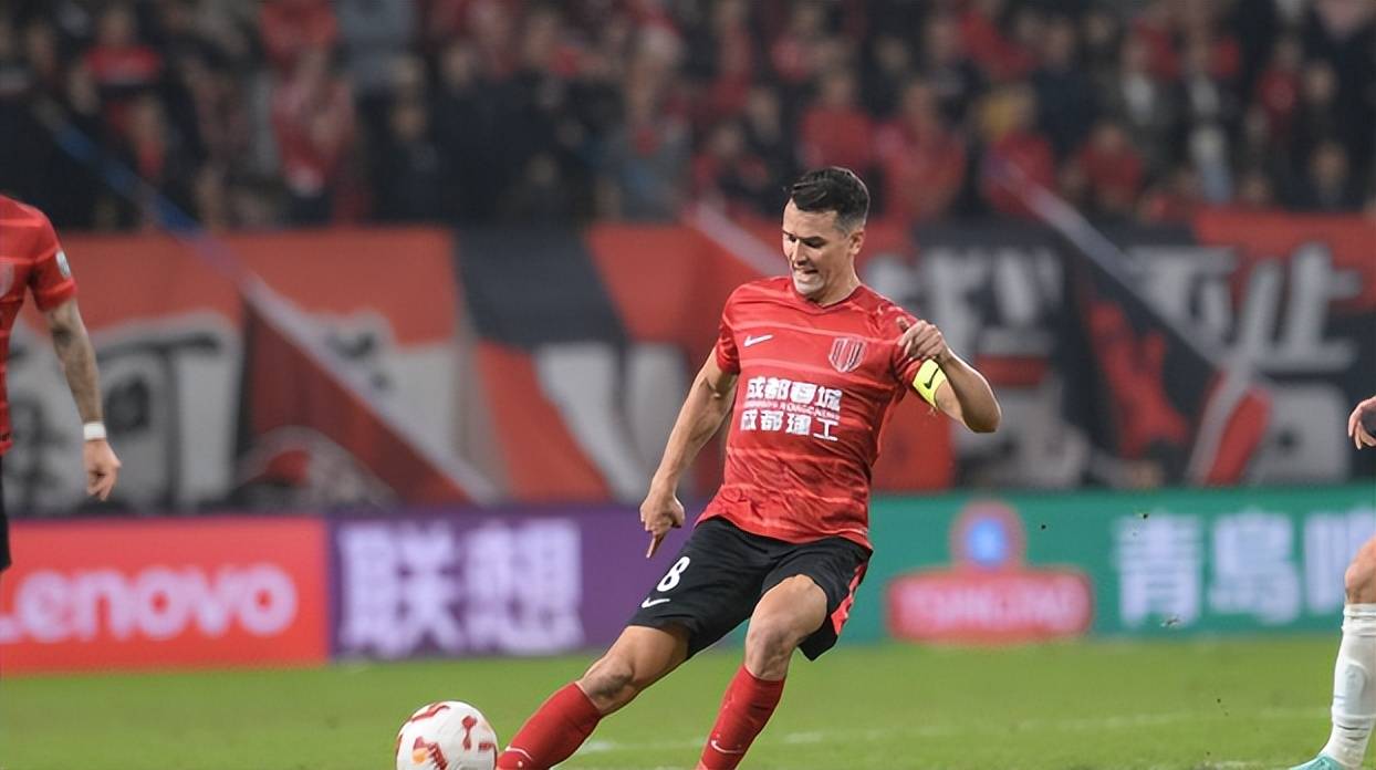 意甲赛程吃紧,成都蓉城关键时刻战术微调,压力陡增,纪律约束更严格 意甲赛程吃紧,成都蓉城关键时刻战术微调,压力陡增,纪律约束更严格