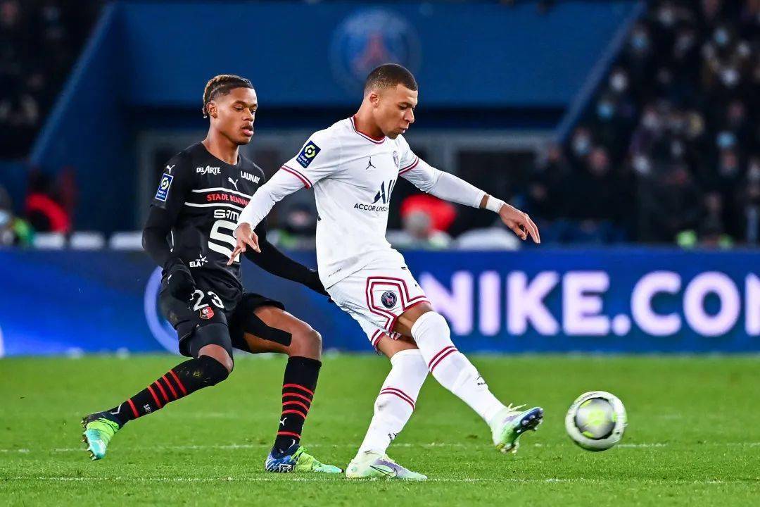 包含里程碑夜！托特纳姆临场应变，法甲清晨刷纪录，赛场秩序良好，赛季目标并未改变的词条