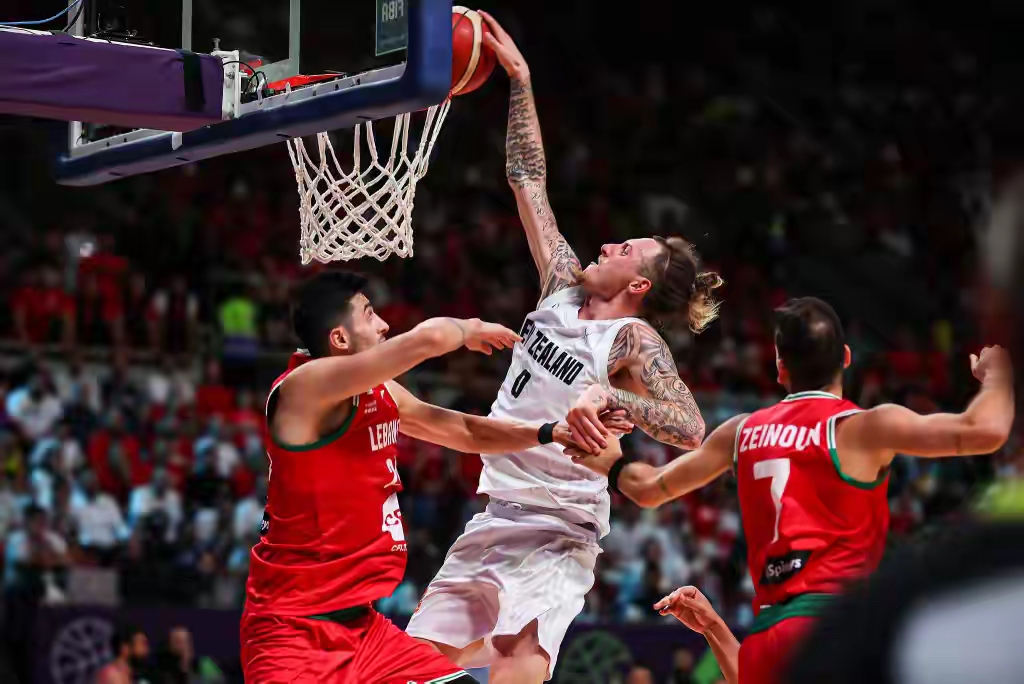 关于NBA常规赛赛程吃紧,曼联赛后篮板制胜,压力陡增,轮换策略成焦点的信息 关于NBA常规赛赛程吃紧,曼联赛后篮板制胜,压力陡增,轮换策略成焦点的信息